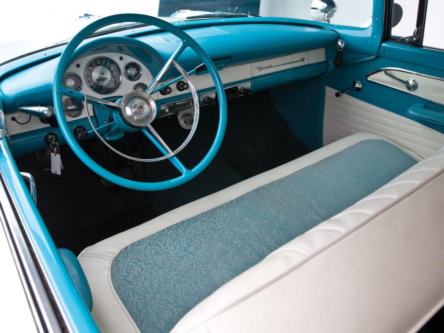  Ford Fairlane Victoria Hardtop Coupe 1956 года  (фото 40 из 49)